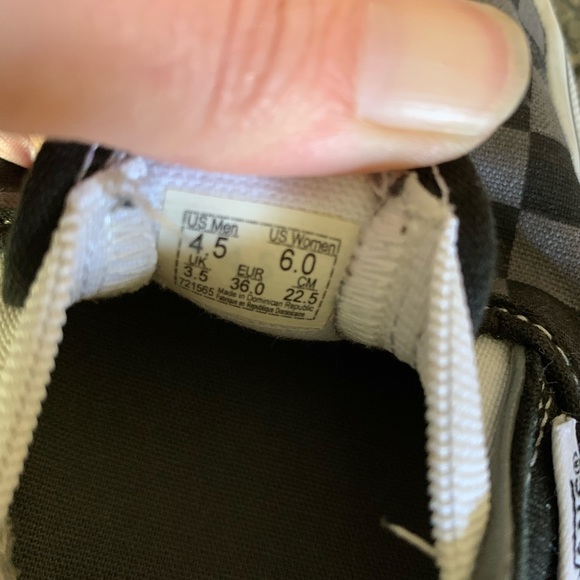 Vans - Picture 4 of 4